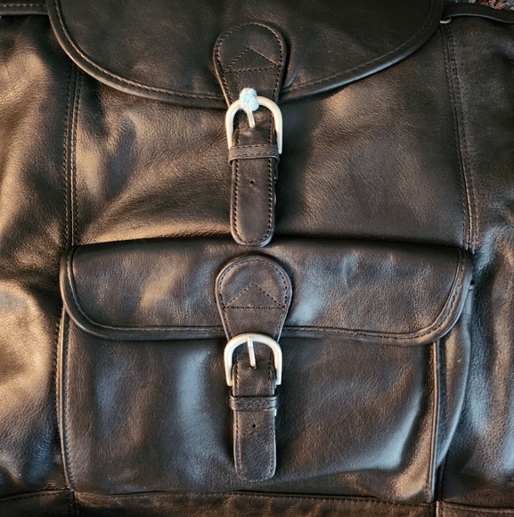 Kenneth Cole Leather flap backpack - Picture 5 of 5